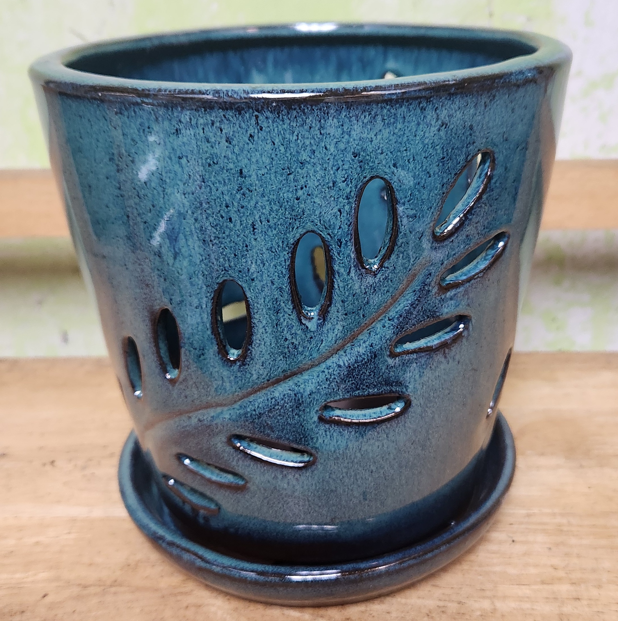 LOTUS-39 Teal ceramic 7" x 7" high