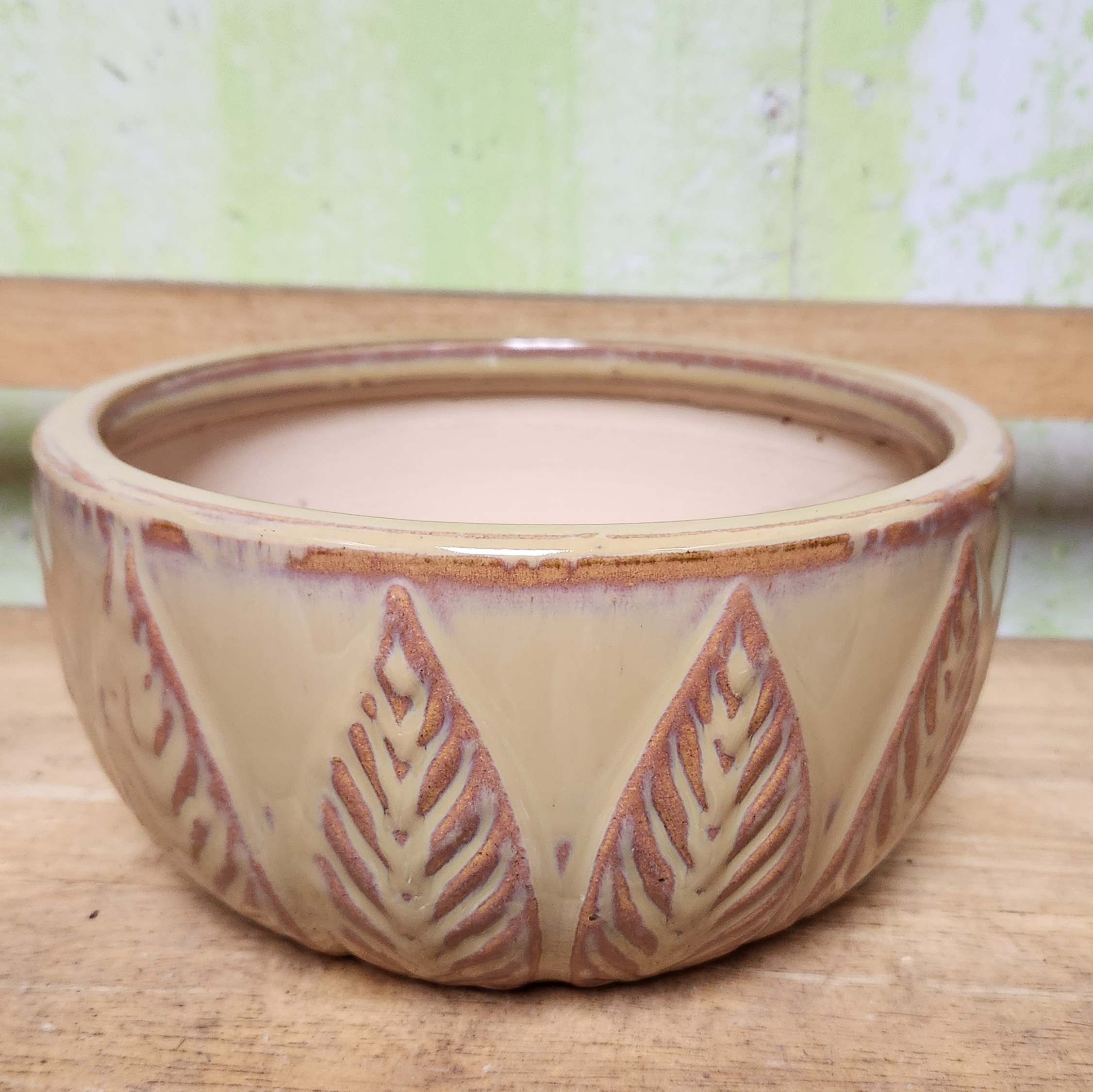 B-LOTUS6A Crimson Linear Leaf Sunrise Bowl 8.25" x 4.25" high