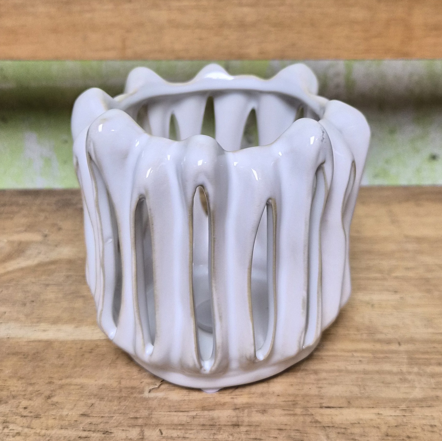 C-LOTUS6A 4" X 3-3/4" White